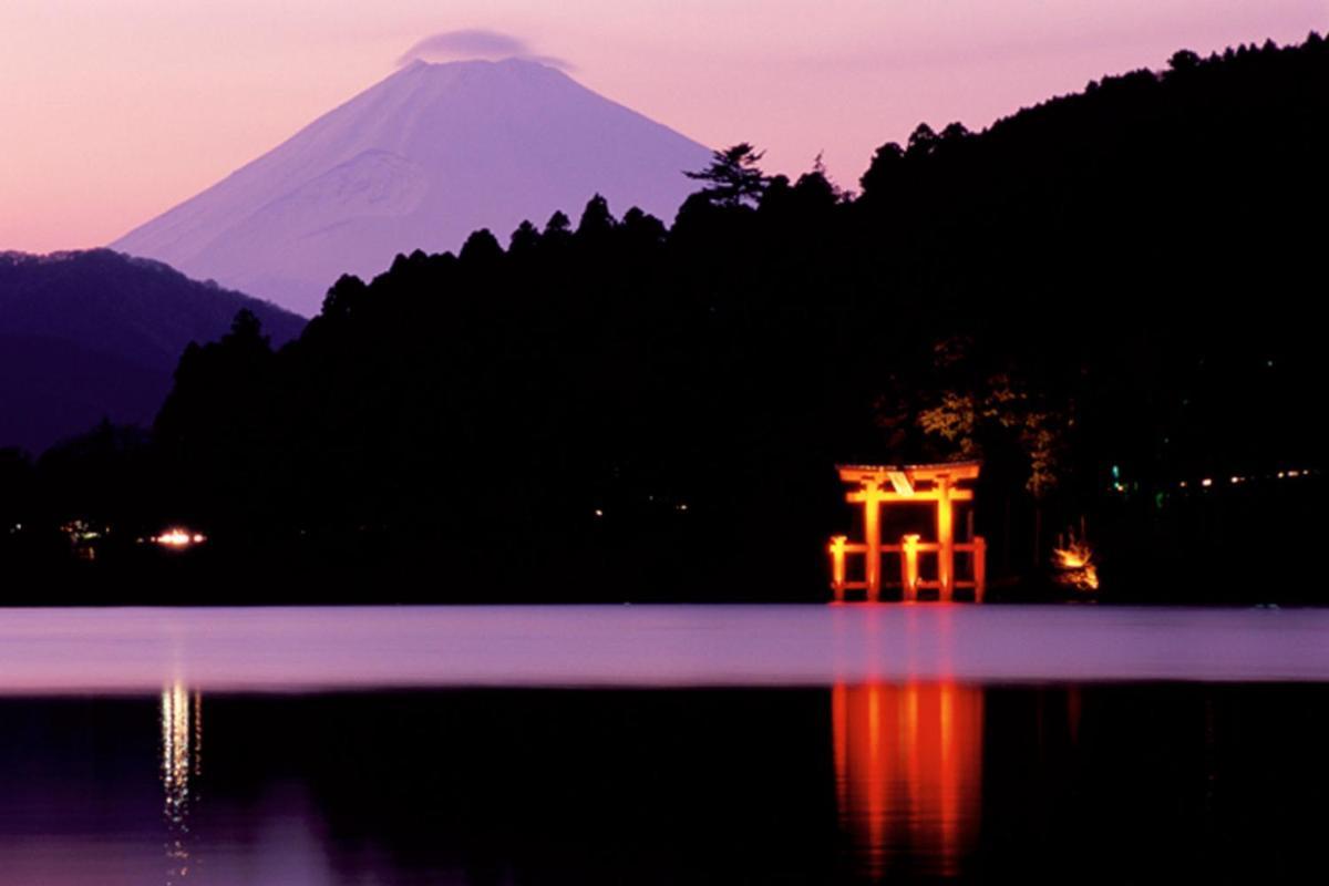 New Open『天然温泉』芦ノ湖畔の完全貸切別荘 Hakone Esterno foto
